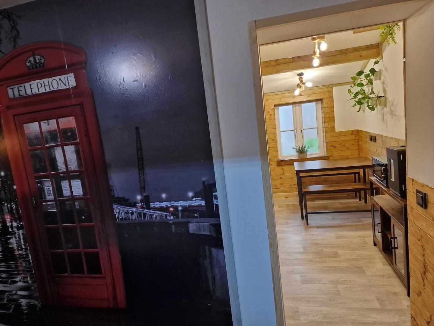 Greenhithe Two-Bedroom Cosy Country Lodge With Private Patio מראה חיצוני תמונה